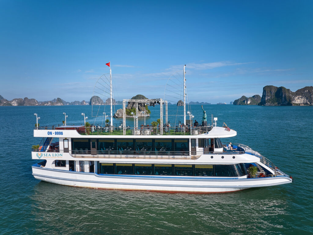 'Ha Long Bay Sea Lion Cruise