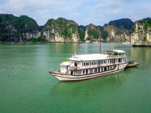 Let’s explore Ha Long Bay with Cozy Bay Cruise 2-day trip