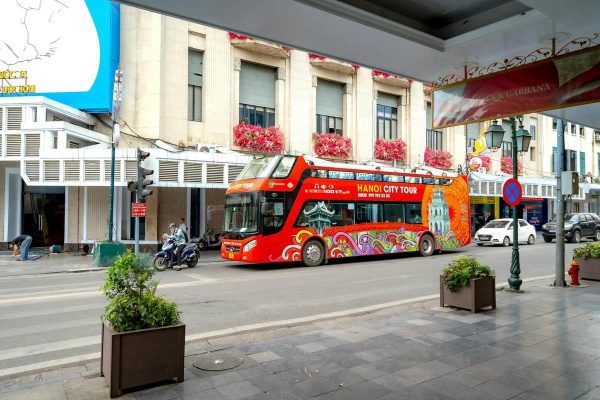 Read more about the article How to Get from Hanoi to Halong Bay in 2026 — Complete Transfer Guide